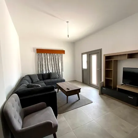 Victoria's Cheerful House *